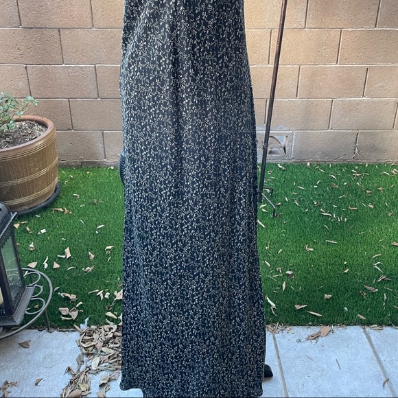 Vintage DKNY Maxi Delicate Floral Sleeveless Scoop Neck Dress 10 - Picture 7 of 10